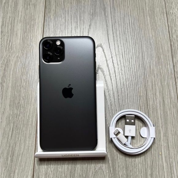 Certified Renewed Grade C (Acceptable) Apple iPhone 11 Pro Max (A2161) 256GB 6.46 - inch (2019) Space Gray, Unlocked, 90day Computerland Warranty Refurb