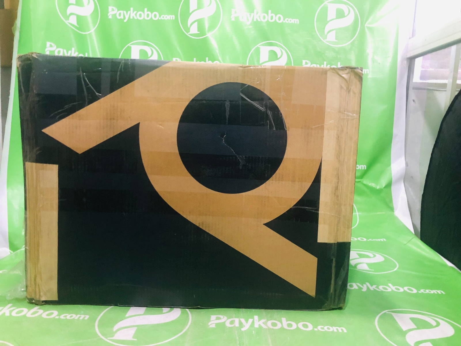 Poly Studio P21Personal Meeting 21Inch FHD Display