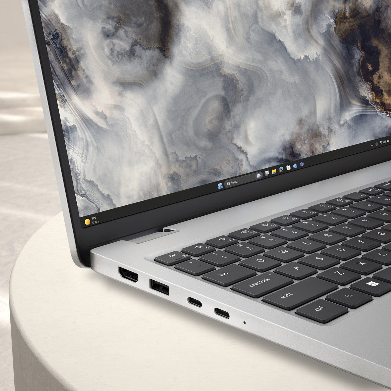 SPL Dell Pro 14 Plus PB14250 Ultra 5 235U, 16 GB: 1 x 16 GB, DDR5, 5600 MT/s, 512 GB SSD, 14IN, Touch, FHD+, 300 nit, 100% sRGB, Anti - Glare, 5MP+IR Cam, 3, cell, 55 Wh, 65W AC adapter, USB Type, C, English US backlit Copilot key keyboard, Microsoft..